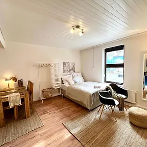 Gemuetliches Im Viertel Mit Flair - Zentral Apartment